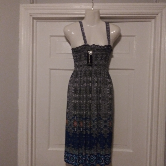 Clothes - Picture 6 of 8